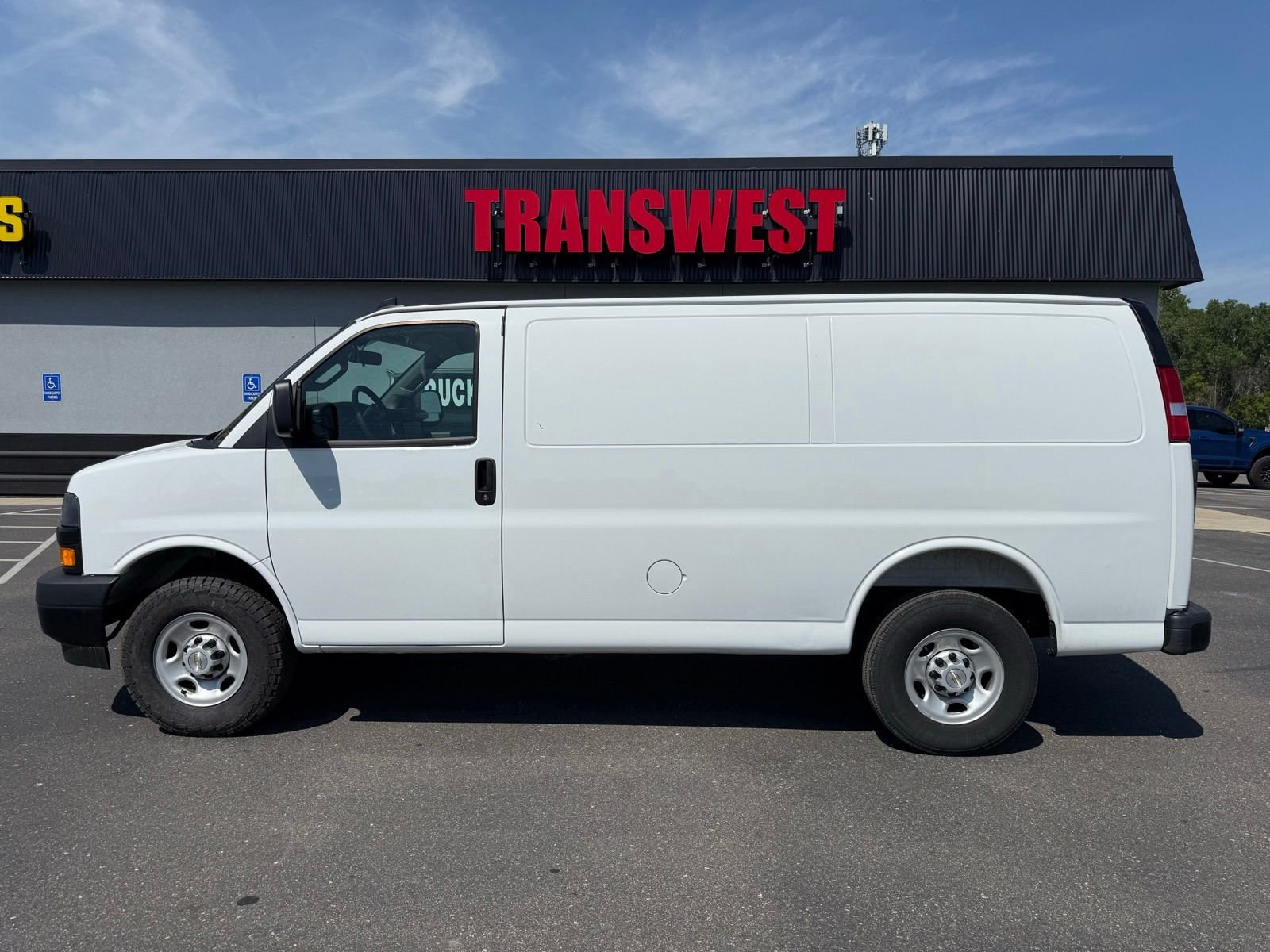 chevrolet express cargo 2025 1GCWGAFP7S1208986 image chevrolet express cargo 2025 1GCWGAFP7S1208986 image